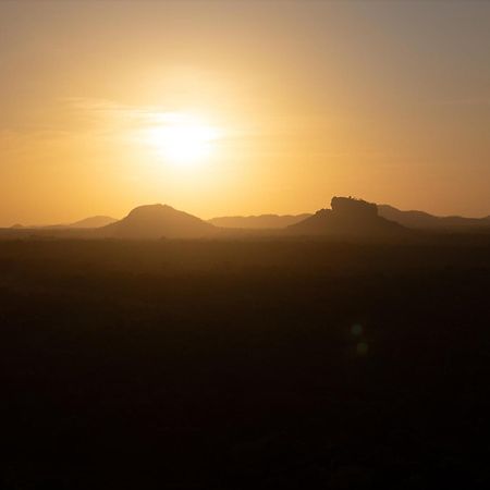 Ayugiri Ayurveda Wellness Resort Sigiriya Eksteriør billede