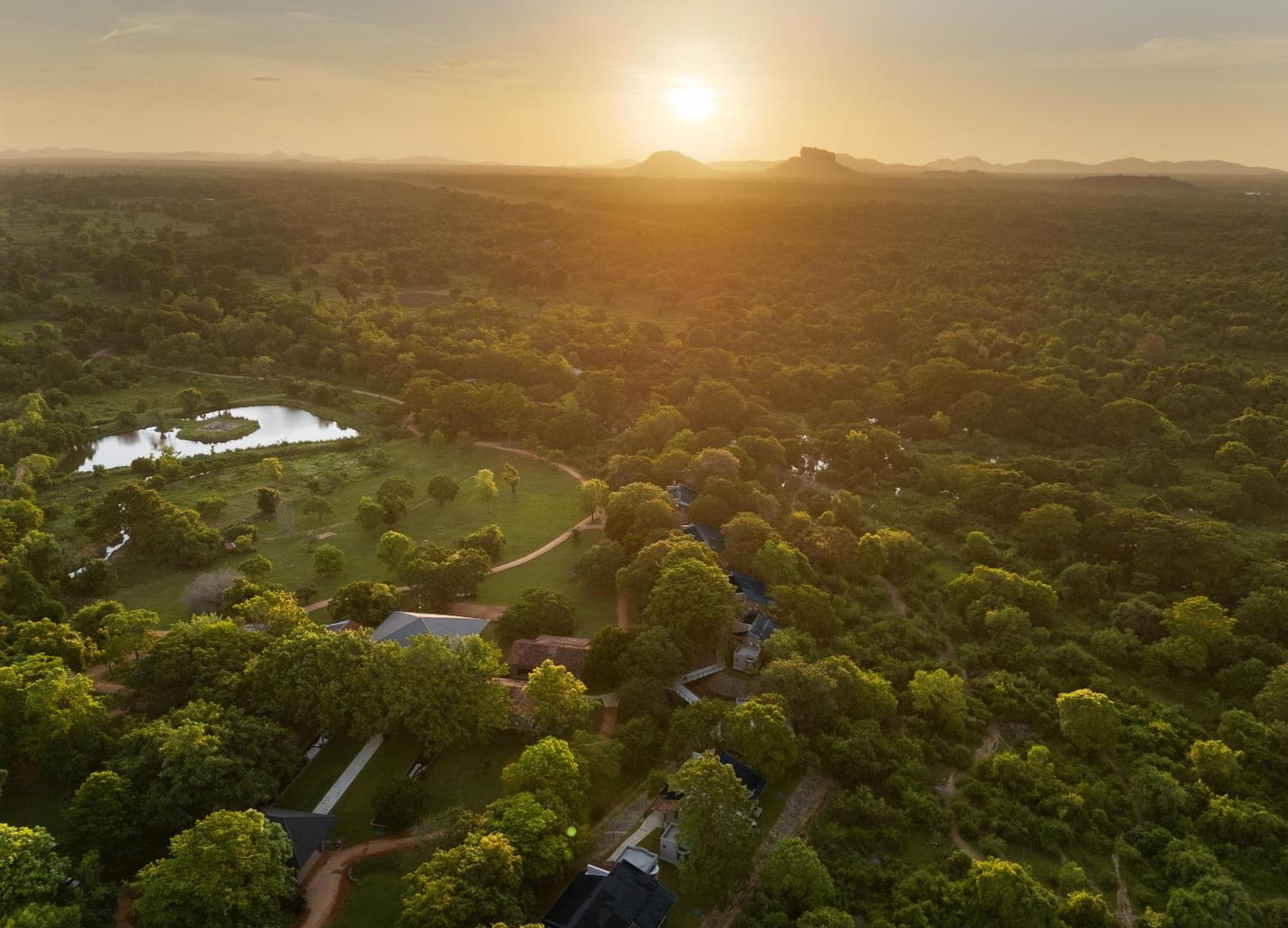 Ayugiri Ayurveda Wellness Resort Sigiriya Eksteriør billede